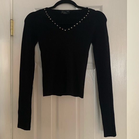 Jojo Sweater - Picture 2 of 3